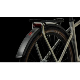 CUBE TOURING HYBRID PRO 625 PEARLYSILVER'N'BLACK 2023| Accessoires et équipeme...