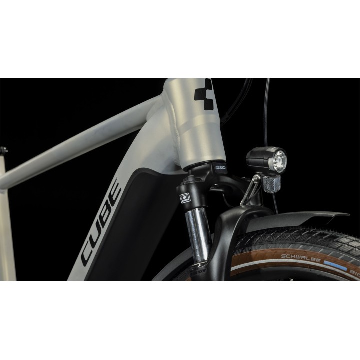 CUBE TOURING HYBRID PRO 625 PEARLYSILVER'N'BLACK 2023| Accessoires et équipeme...