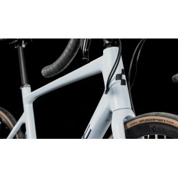 CUBE ATTAIN GTC RACE FLASHWHITE'N'BLACK 2024| Accessoires et équipements pour vélo