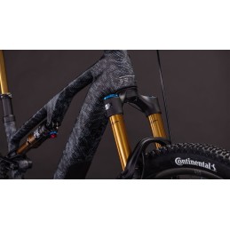CUBE AMS HYBRID ONE44 C:68X SLT 400X 2026 | Accessoires et équipements pou...