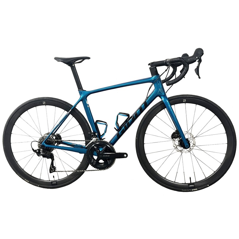 GIANT TCR ADVANCED PRO 2 2024| Accessoires et équipements pour vélo GIANT TCR ADVANCED PRO 2 2024| Accessoires et équipements pour vélo