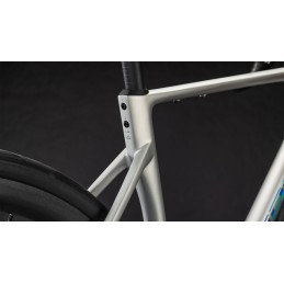 CUBE ATTAIN C:62 SLX SLEEKGREY'N'PRISM 2026| Accessoires et équipements pour vélo