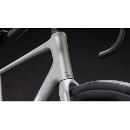 CUBE ATTAIN C:62 SLX SLEEKGREY'N'PRISM 2026| Accessoires et équipements pour vélo