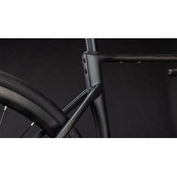 CUBE ATTAIN C:62 RACE BLACKLINE 2026| Accessoires et équipements pour vélo