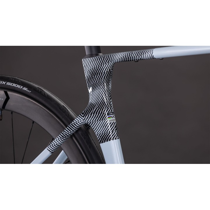 CUBE AGREE C:62 RACE GLACIER'N'BLACK 2026| Accessoires et équipements pour vélo