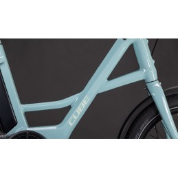 CUBE COMPACT HYBRID COMFORT 545 2026| Accessoires et équipeme...