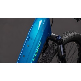 CUBE REACTION HYBRID PERFORMANCE 600 ELECTRICBLUE'N'DAZZLE 2026| Accessoires et équipements pou...