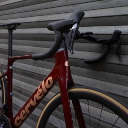 CERVELO CALEDONIA-5 ULTEGRA DI2 CARMINE 2025 | Accessoires et équipements pour vélo
