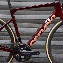CERVELO CALEDONIA-5 ULTEGRA DI2 CARMINE 2025 | Accessoires et équipements pour vélo