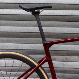 CERVELO CALEDONIA-5 ULTEGRA DI2 CARMINE 2025 | Accessoires et équipements pour vélo