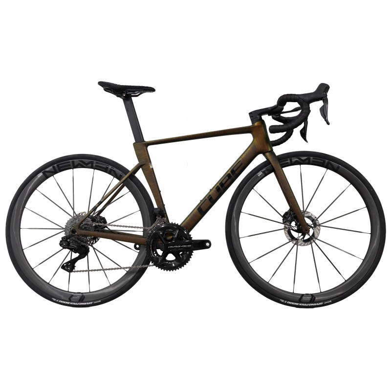 CUBE LITENING AIR C:68X SLT LIQUIDLAVA 2025 T:54| Accessoires et équipements pour vélo