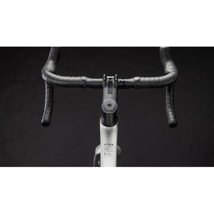 CUBE ATTAIN C:62 SLX SLEEKGREY´N´PRISM 2026| Accessoires et équipements pour vélo