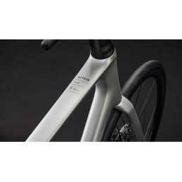 CUBE ATTAIN C:62 SLX SLEEKGREY´N´PRISM 2026| Accessoires et équipements pour vélo