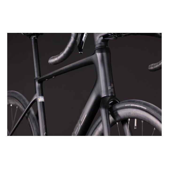 CUBE ATTAIN C:62 RACE CARBON'N'CHROME 2027| Accessoires et équipements pour vélo