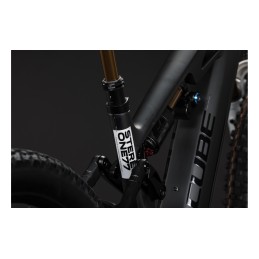 CUBE STEREO HYBRID ONE77 HPC AT 800 CARBON'N'WHITE 2027 | Accessoires et équipements pou...