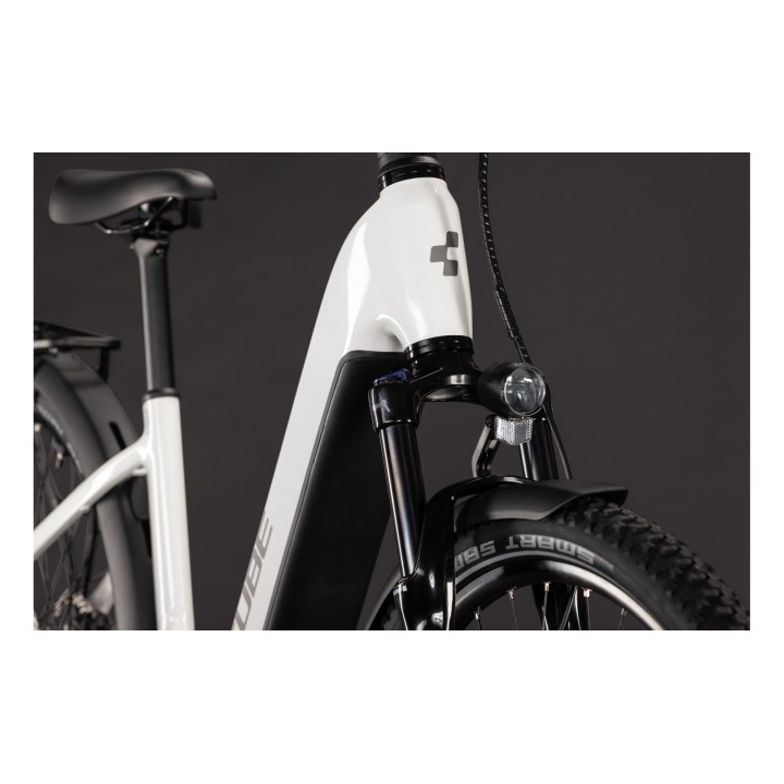 CUBE NURIDE HYBRID PERFORMANCE 720 METALLICWHITE'N'GREY 2027| Accessoires et équipements pou...
