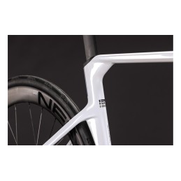 CUBE LITENING AERO C:68X PRO CHALKY'N'BLACK 2027 | Accessoires et équipements pour vélo