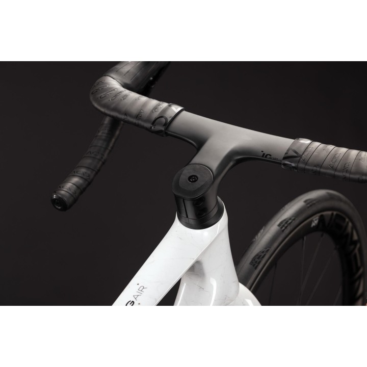 CUBE LITENING AIR C:68X PRO CHALKYFIBRE'N'GOLD 2027| Accessoires et équipements pour vélo