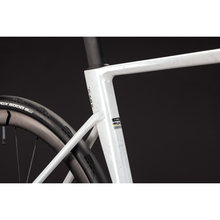 CUBE LITENING AIR C:68X PRO CHALKYFIBRE'N'GOLD 2027| Accessoires et équipements pour vélo