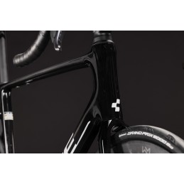 CUBE ATTAIN C:62 SLT CARBON'N'BLUE 2027| Accessoires et équipements pour vélo
