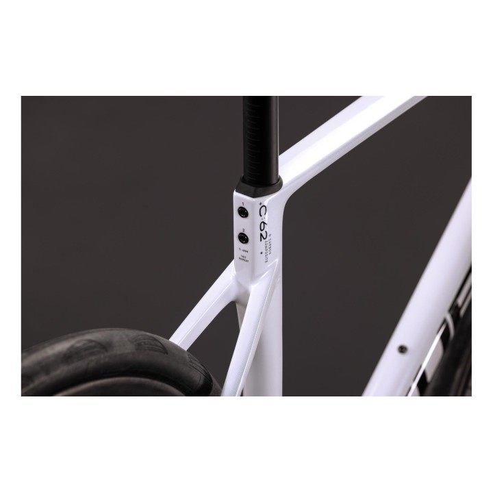 CUBE ATTAIN C:62 SLX METALLICWHITE'N'BLACK 2027 | Accessoires et équipements pour vélo