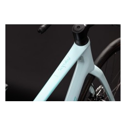 CUBE ATTAIN C:62 RACE FROSTYMINT'N'MINT 2027| LAROUELIBRE.FR