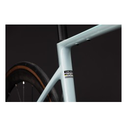 CUBE ATTAIN C:62 RACE FROSTYMINT'N'MINT 2027| LAROUELIBRE.FR