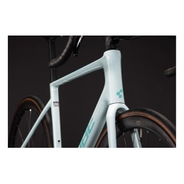 CUBE ATTAIN C:62 RACE FROSTYMINT'N'MINT 2027| LAROUELIBRE.FR