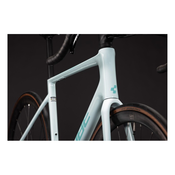 CUBE ATTAIN C:62 RACE FROSTYMINT'N'MINT 2027| LAROUELIBRE.FR