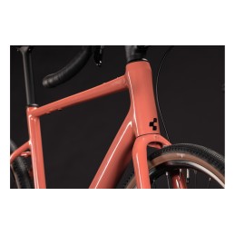 CUBE NUROAD ONE SPICYPAPAYA'N'BLACK 2027 | LAROUELIBRE.FR